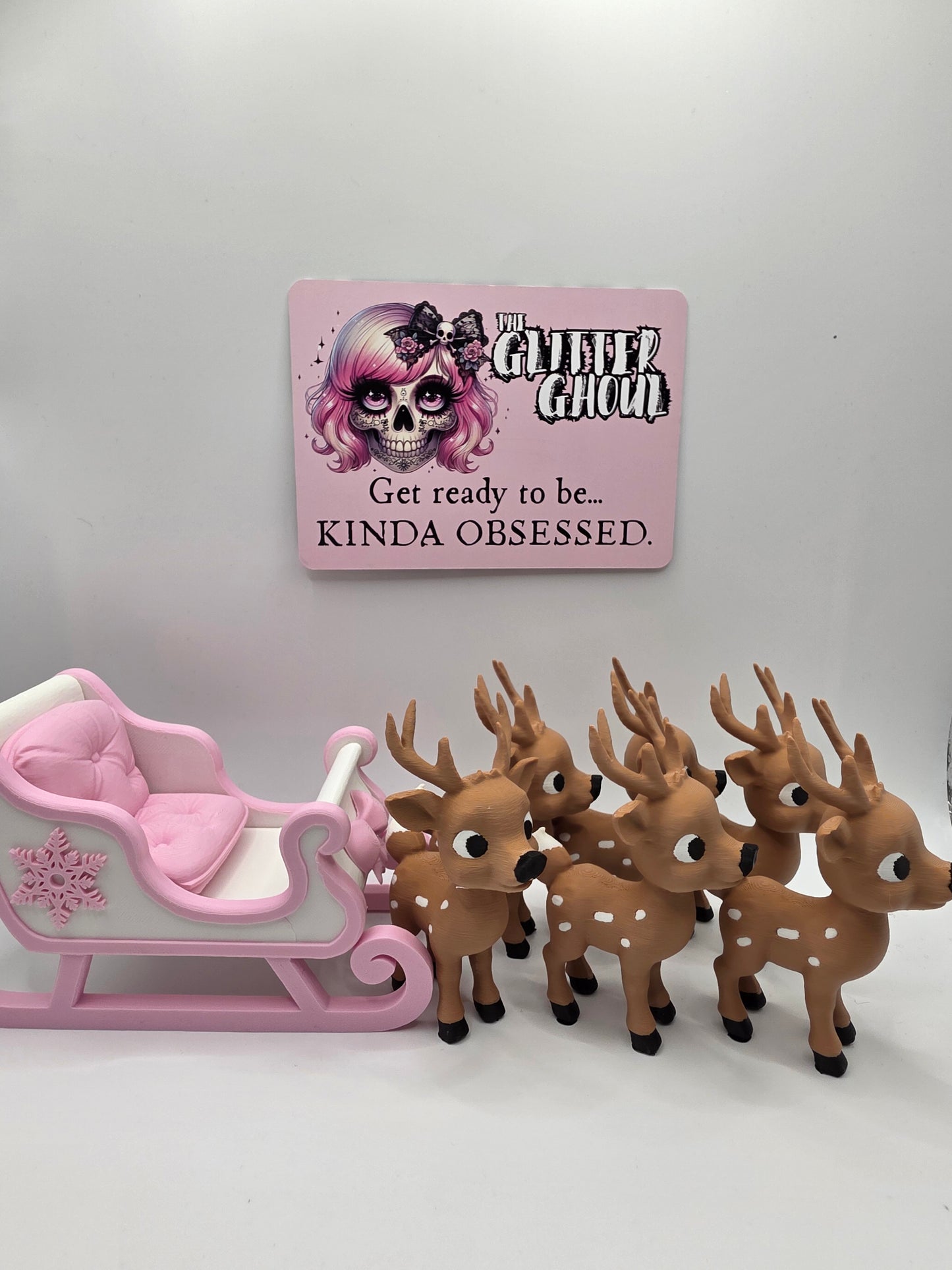 Santa Sleigh & Reindeer Set